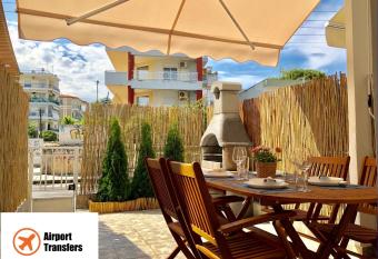 Sun Rise Apartment has Balcony rooms