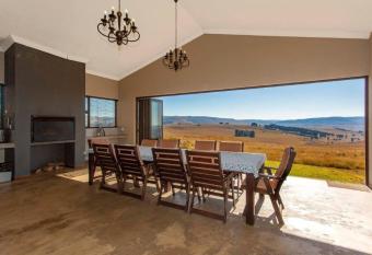 Ilanga Game & Fishing Lodge has Balcony rooms