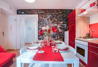 Apartments Ru  a has Balcony rooms