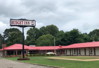 Budget Inn - New Albany has Smoking rooms