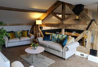 Goodramgate Apartments has Balcony rooms