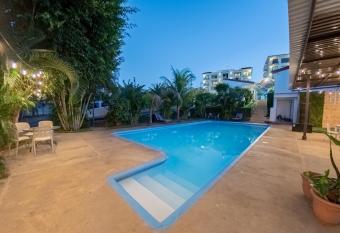 Provincia Santo Domingo has Balcony rooms