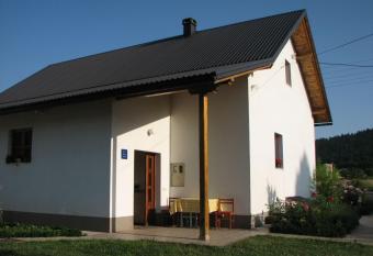 House Nada has Balcony rooms