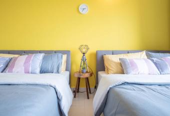 SetiaWalk {BIG GROUP}12Pax WIFI 2C Park IOI SUNWAY SUBANG USJ has Balcony rooms