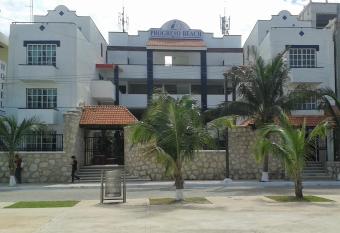 Progreso Beach Hotel allows 18 year olds to book a room