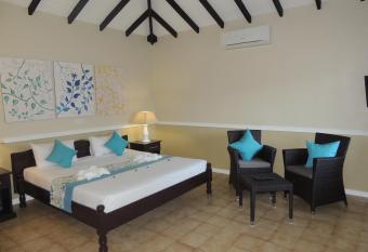 Hotel La Roussette has Balcony rooms