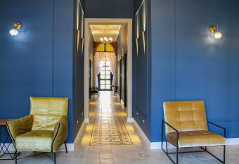 Jaffo Tel-Aviv King Gallery Boutique Hotel allows 18 year olds to book a room