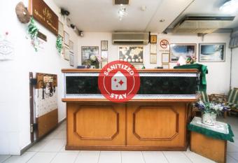 OYO 1026 Hotel Lutana allows 18 year olds to book a room