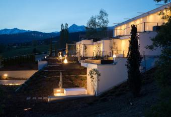 Villa Gr  ntaler by Hotel Sch  nblick has Balcony rooms