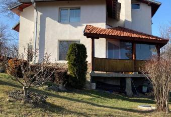 Villa Diva has Balcony rooms