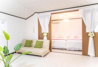 9 min to Yokkaichi Tomida STN House has Balcony rooms