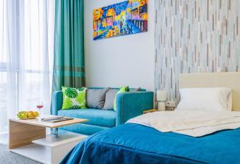 Kyiv View Railway Station allows 18 year olds to book a room