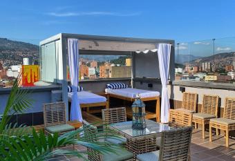 Seven Inn Hotel allows 18 year olds to book a room