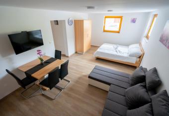 PJagodic Apartments & Wellness has Balcony rooms