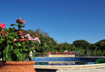 ANTIGONH COUNTRYSIDE VILLA !i has Balcony rooms