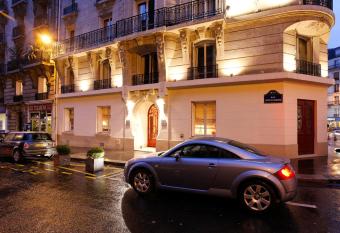 Hotel La Manufacture has Balcony rooms