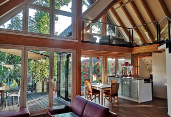 Ferienloft Dalum allows 18 year olds to book a room