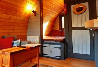 Coe Pod, West Highland Way Holidays allows 18 year olds to book a room