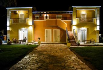 Casa del mar has Balcony rooms