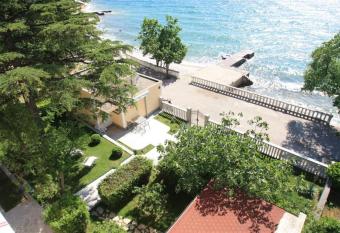 Villa Miljana has Balcony rooms