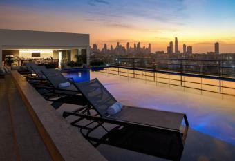 Marriott Panama Hotel - Albrook allows 18 year olds to book a room