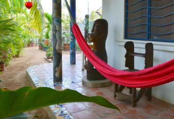 Hotel Villa Mozart y Macondo allows 18 year olds to book a room