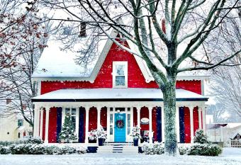 Quartermain House Bed & Breakfast allows 18 year olds to book a room