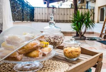 B&b Stazione La Reggia has Balcony rooms