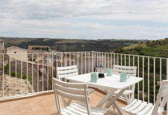 Appartamenti Centro Storico has Balcony rooms