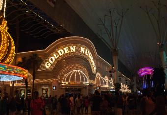 Golden Nugget Hotel & Casino Las Vegas allows 18 year olds to book a room