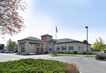 Americas Best Value Sandman Inn allows 18 year olds to book a room