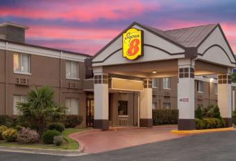 Super 8 by Wyndham Grand Prairie North has Smoking rooms