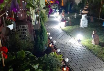 Casa Elena allows 18 year olds to book a room