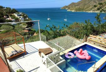 Tayrona Colors Hostel allows 18 year olds to book a room