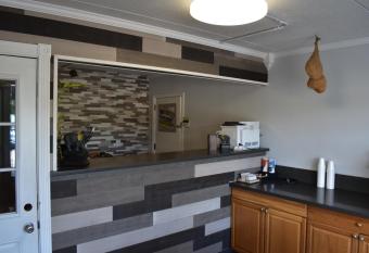 Inn of Lenoir Motor Lodge allows 18 year olds to book a room