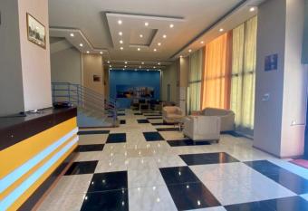 SBakuri has Smoking/Balcony rooms