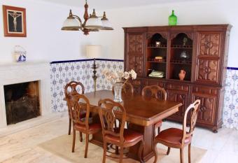 Casa 33 has Balcony rooms