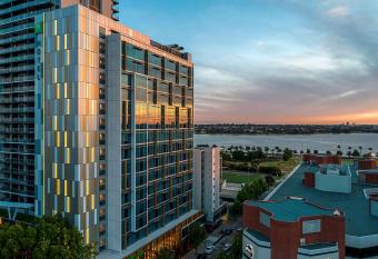 ibis Styles East Perth allows 18 year olds to book a room