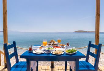 Karia Hotel Palamutb  k   has Balcony rooms