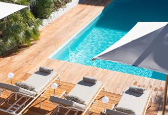 L Anderenis Boutique H  tel allows 18 year olds to book a room