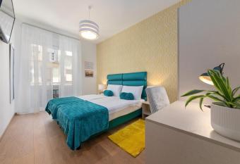 Preziosa has Balcony rooms