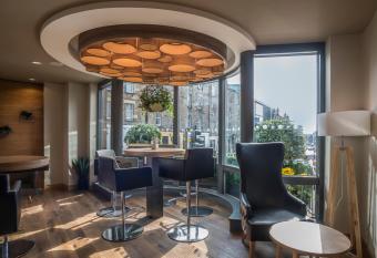 Point A Hotel Edinburgh Haymarket allows 18 year olds to book a room