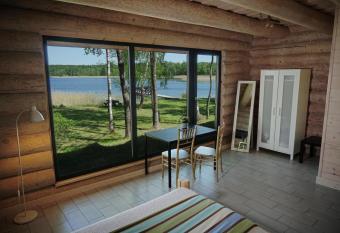 Du Horizontai allows 18 year olds to book a room