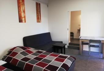 Lommel Inn allows 18 year olds to book a room