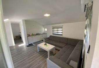 TIRYAKI has Balcony rooms