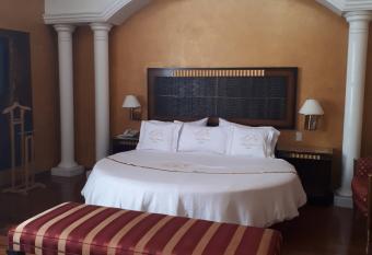 Villas Princess Hotel has Balcony rooms