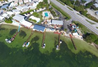 Edgewater Lodge allows 18 year olds to book a room