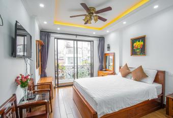 Miah Boutique Homestay has Balcony rooms