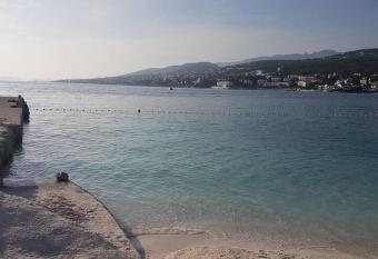 Apartment Jela has Balcony rooms