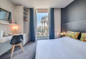 BDX H  tel - Gare Saint-Jean allows 18 year olds to book a room